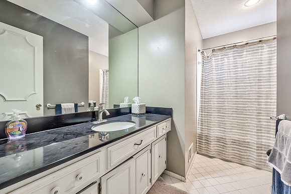 7629CanterburyST-30