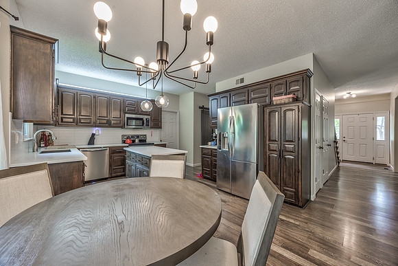 12825GarnettSt-12