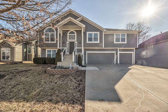 15629SLindenwoodDr-1