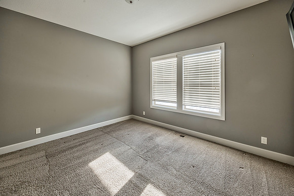 16416OakmontSt-18