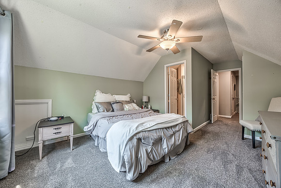 12825GarnettSt-25