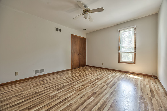 13300W105ST-21