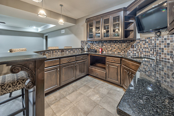 16416OakmontSt-22
