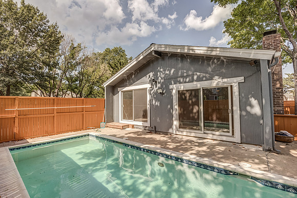 7957ColonyLn-30