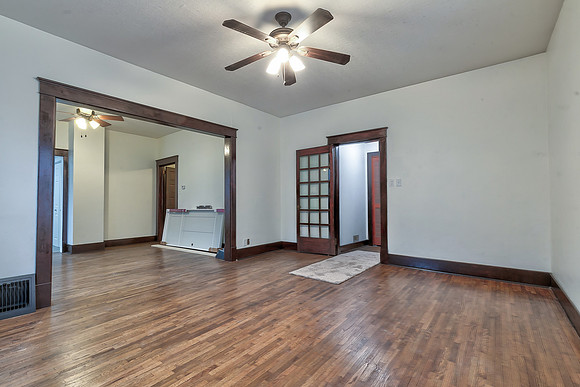1007GrandAve-5