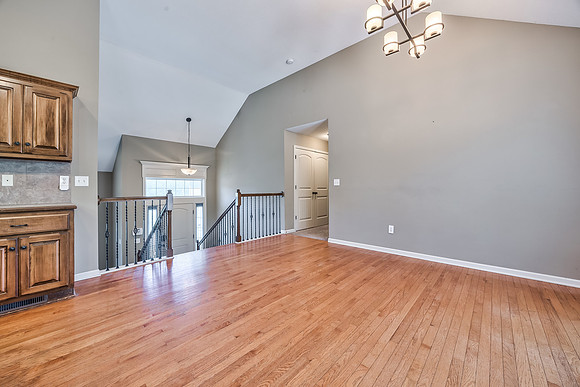 12201EwingAve-13