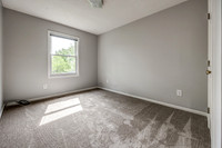 1421NEGrandAve-17