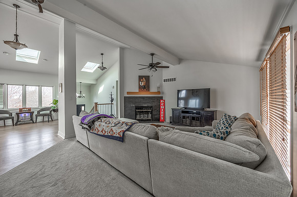 9295OakcrestDr-20