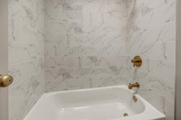 7957ColonyLn-18