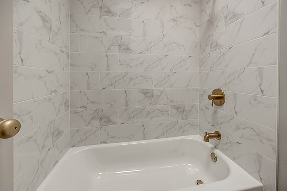 7957ColonyLn-18