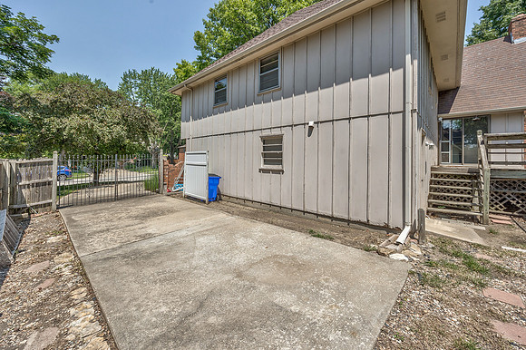 5607WestgateST-26