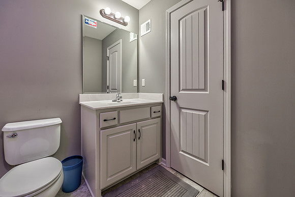 16416OakmontSt-35