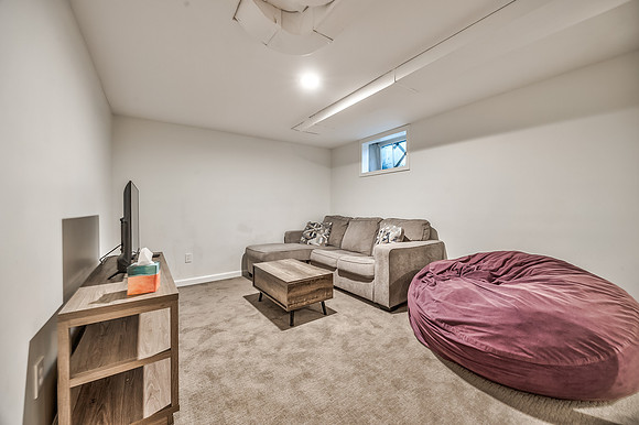 6913DearbornST-29