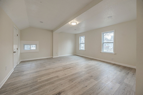1512E76ST-19