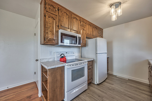 9010WesternHillsDr-18