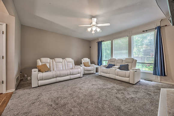 8116NCosbyAve-13