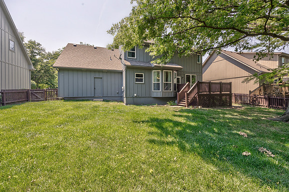 12825GarnettSt-48