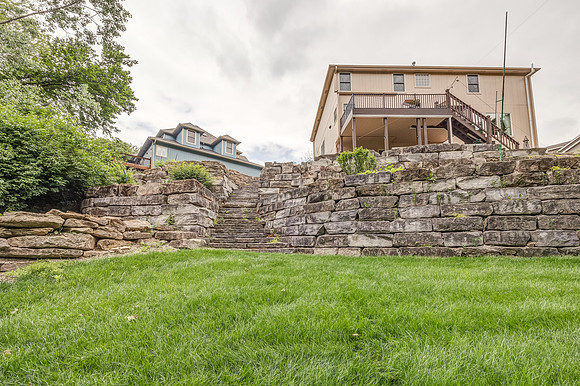 2118RidgeviewDR-23