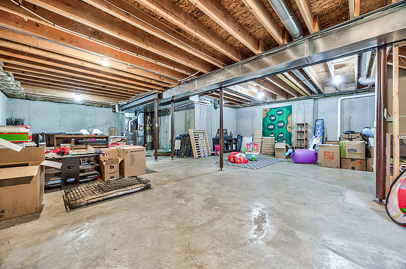 5220MeadowlarkDr-35