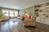 8000BeverlyDr-5