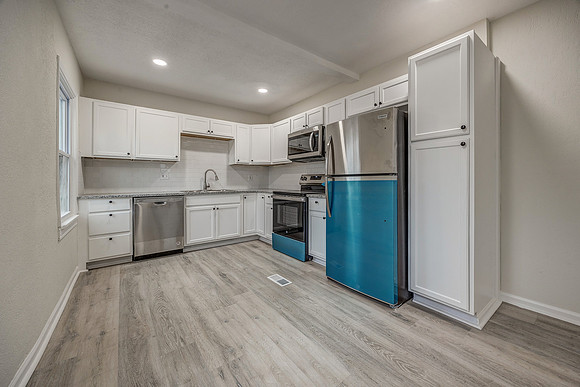 1512E76ST-10