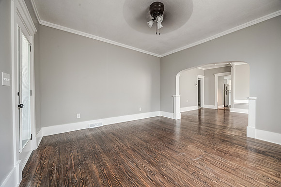 814ColumbiaSt-6