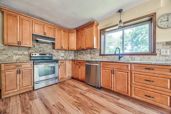 13300W105ST-12