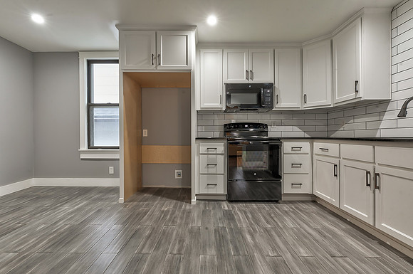1007GrandAve-14