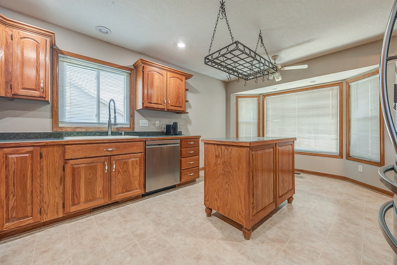 408HillbrookDR-16