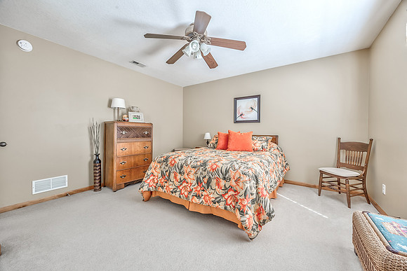 670HillsideCT-24