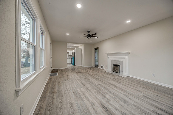 1512E76ST-7