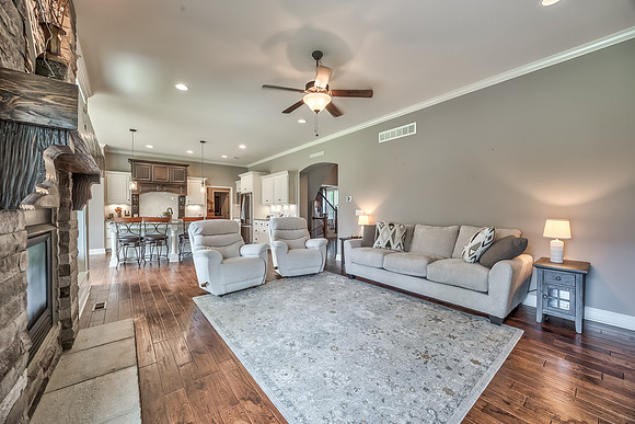 7619GreenST-4