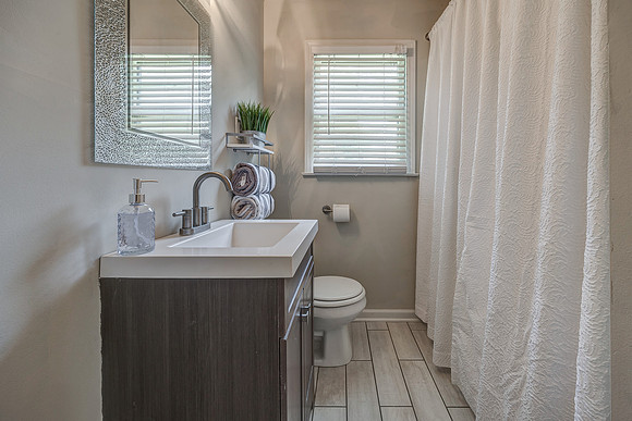 8349DouglasReshoot-1