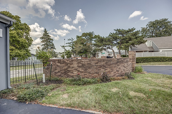 7957ColonyLn-34
