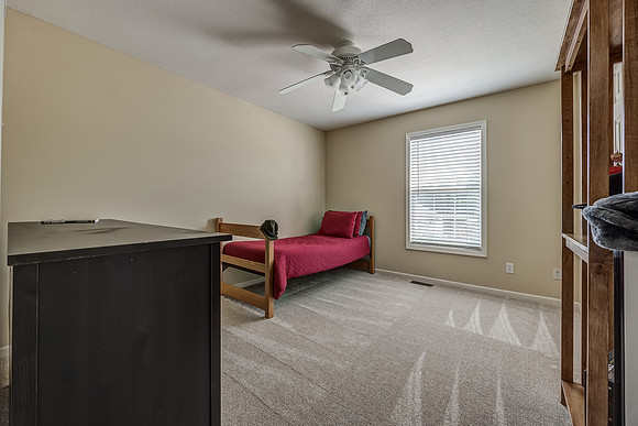 604FairwayRD-14