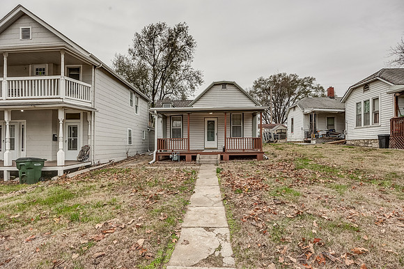 814ColumbiaSt-1