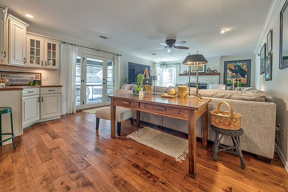 11323Hemlock-20