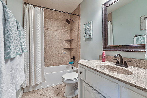 672SCanyonDr-20