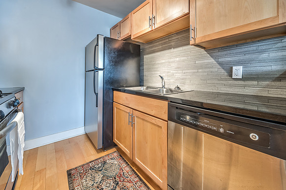 600E8th-13