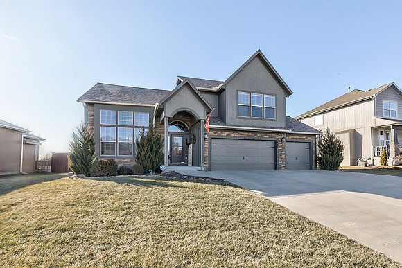 672SCanyonDr-3