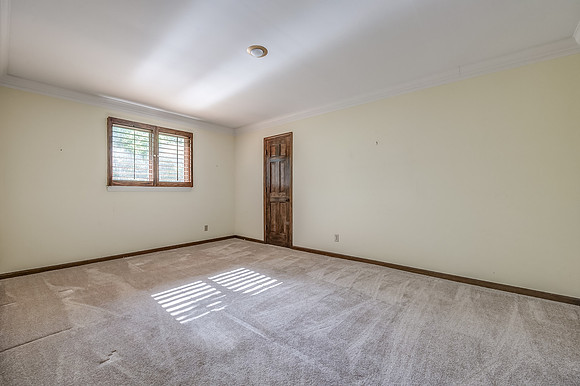 12600OverbrookRD-35