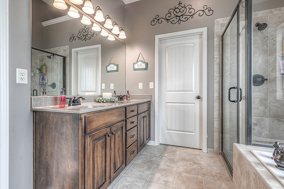 8421PrimroseSt-28