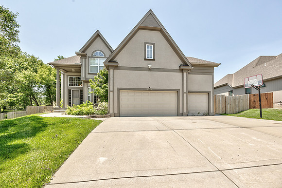 8116NCosbyAve-33