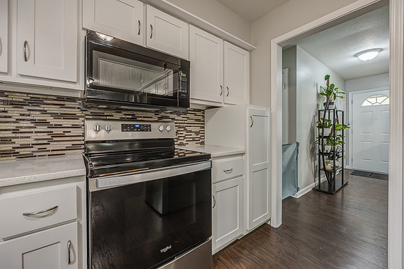13220GrandAve-12