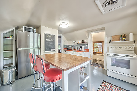 5122GrandAve-43