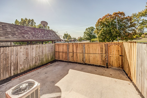 1307 N. 77 ST-31