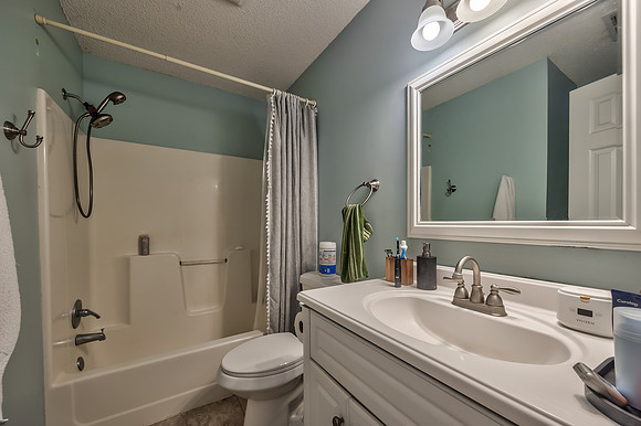 6704E123ST-18