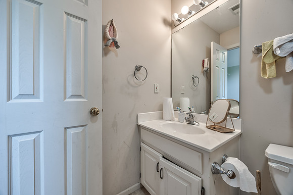 8116NCosbyAve-2