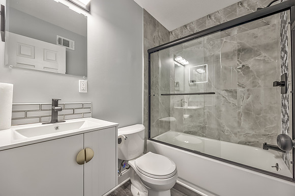 2521QuincyAve-18