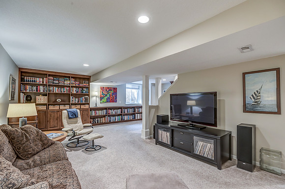 5645Lakecrest-32